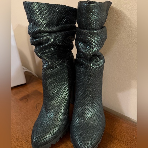 Katy Perry The Raina mid-calf slouch boots in metallic green snakeskin Sz 5 - Picture 3 of 6